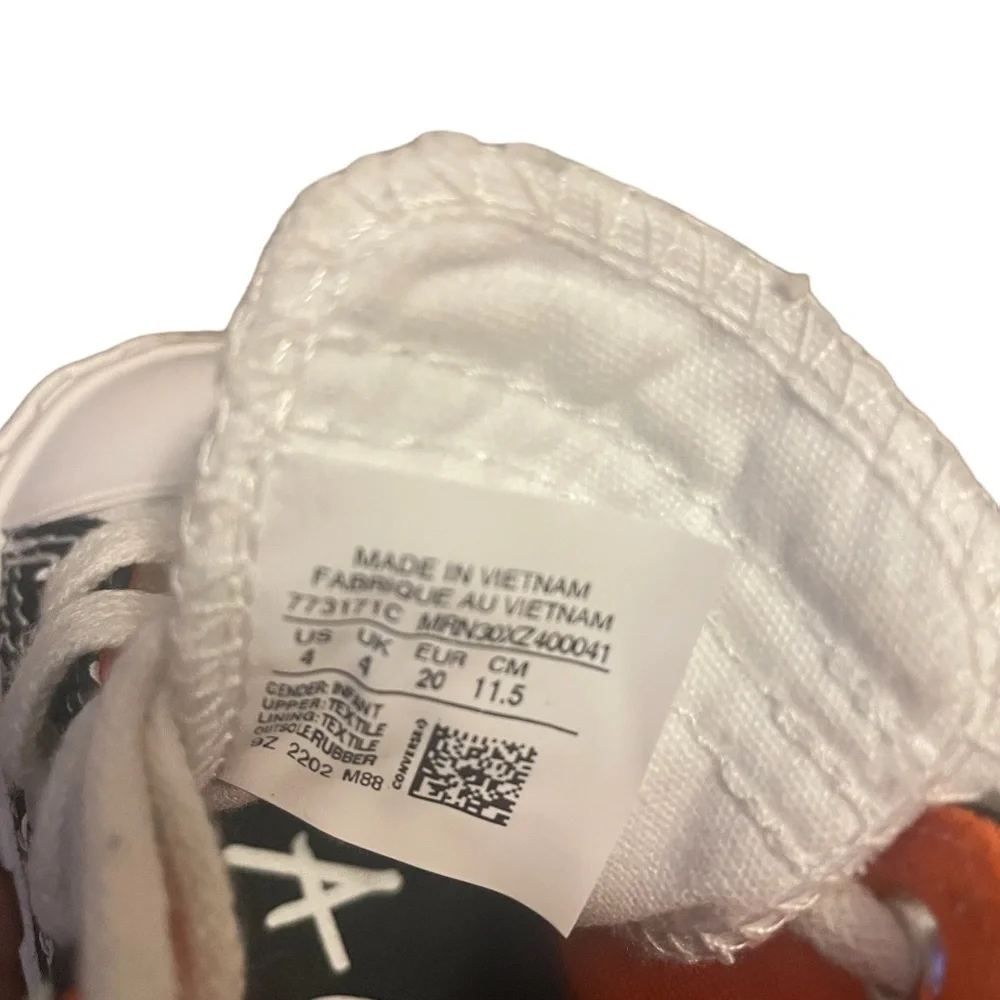 Converse Chuck Taylor All Star toddler‎ size 4 Not A Chuck Taylor Sneaker Kids